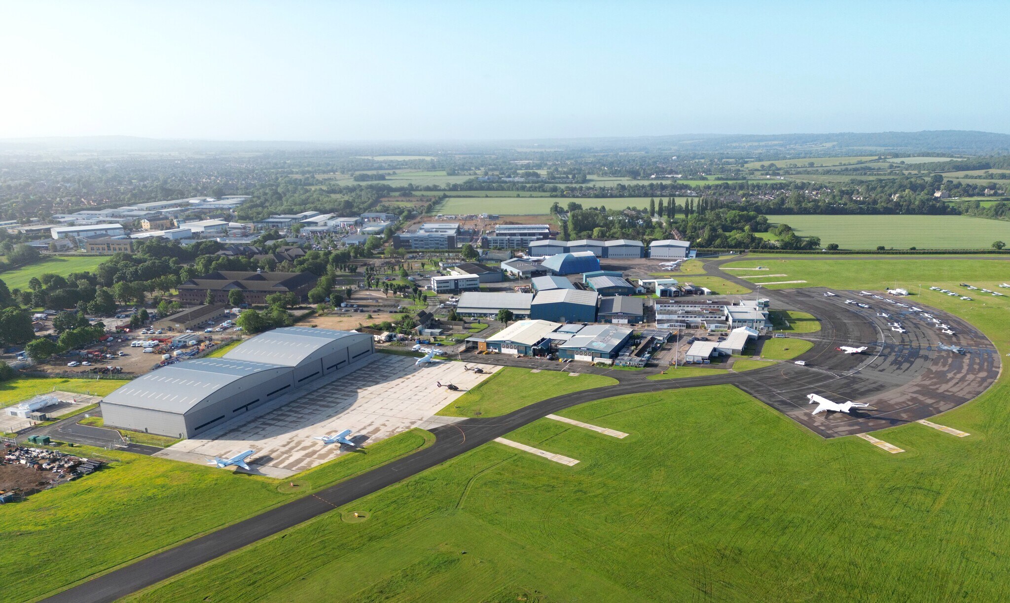 London Oxford Aiport, Kidlington to rent Aerial- Image 1 of 29