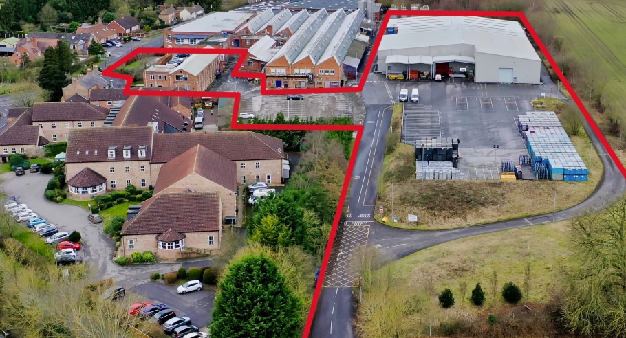 4 Stamford Bridge, Stamford Bridge to rent Aerial- Image 1 of 1