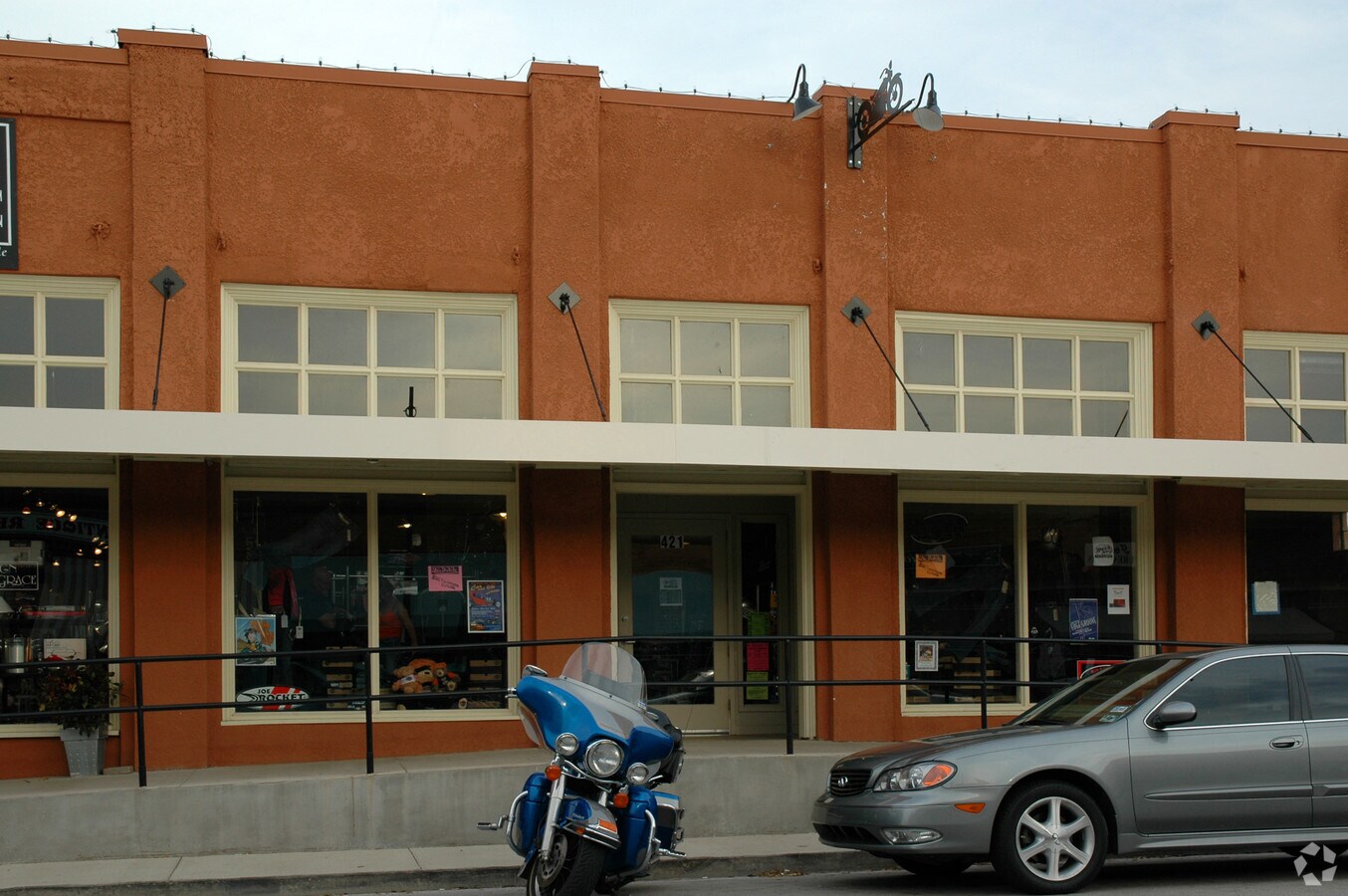 419423 S Main St, Grapevine 76051