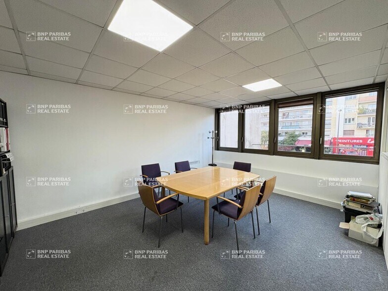 Office in Bourg-la-Reine to rent - Interior Photo - Image 3 of 8
