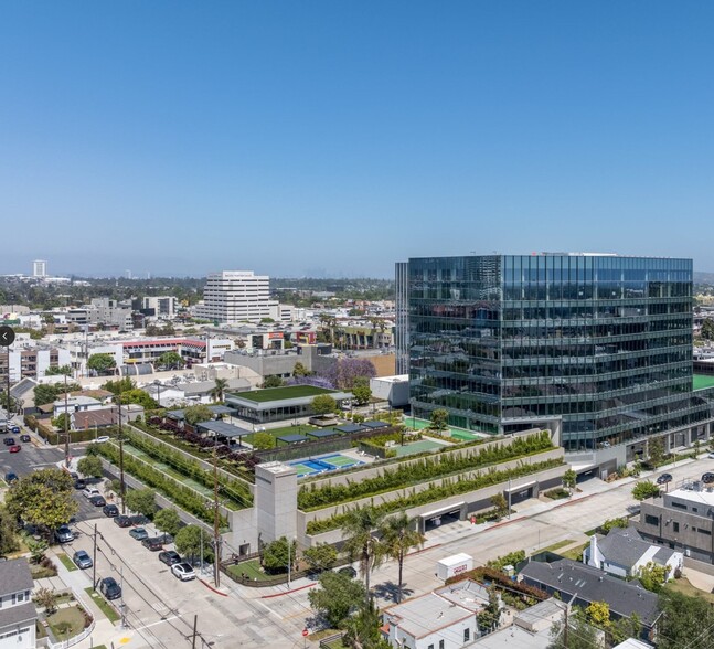 11355 W Olympic Blvd, Los Angeles, CA for sale - Primary Photo - Image 1 of 1