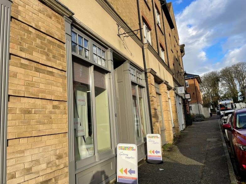 8-10 Lower Blakemere Rd, Dorchester to rent - Building Photo - Image 2 of 3