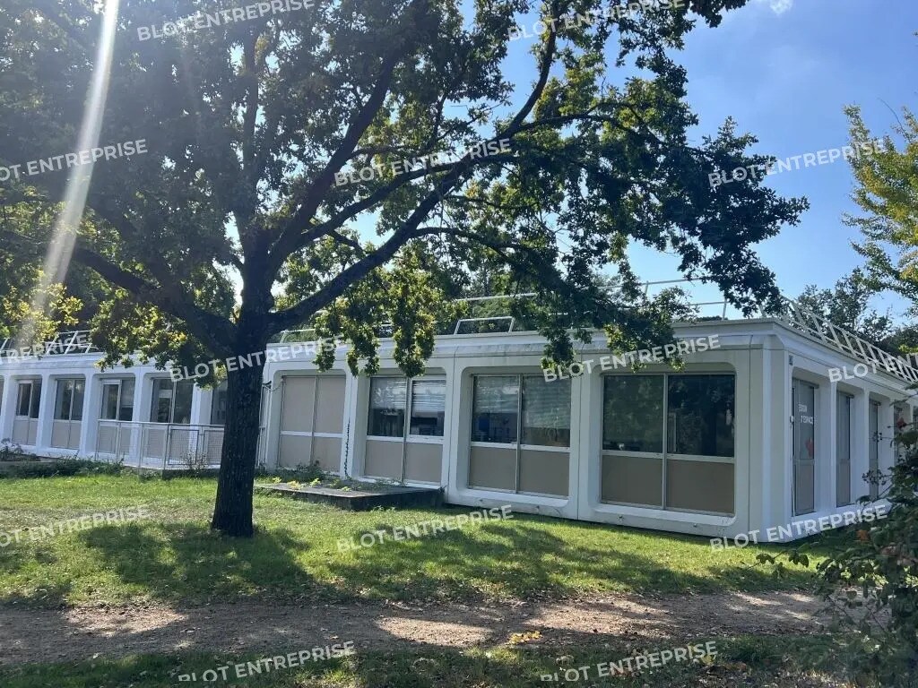 Office in Rennes for sale Primary Photo- Image 1 of 8