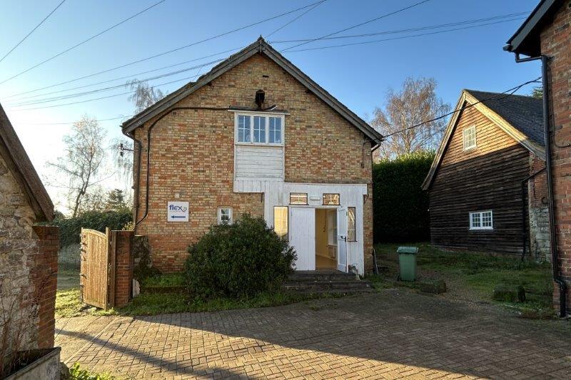 Busbridge Rd, Loose for rent - Building Photo - Image 1 of 4