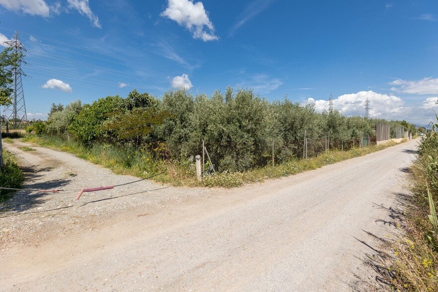 Calle Ramal del Río, Cúllar Vega, Granada for sale - Building Photo - Image 2 of 23