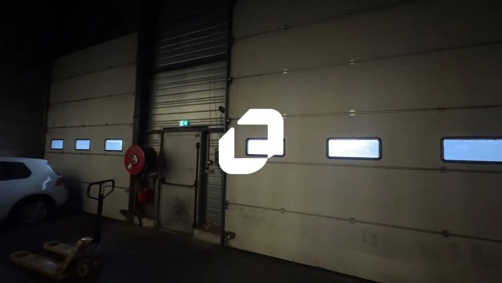 7 Rue Joseph-Marie Jacquard, Illkirch-Graffenstaden to rent - Building Photo - Image 3 of 10