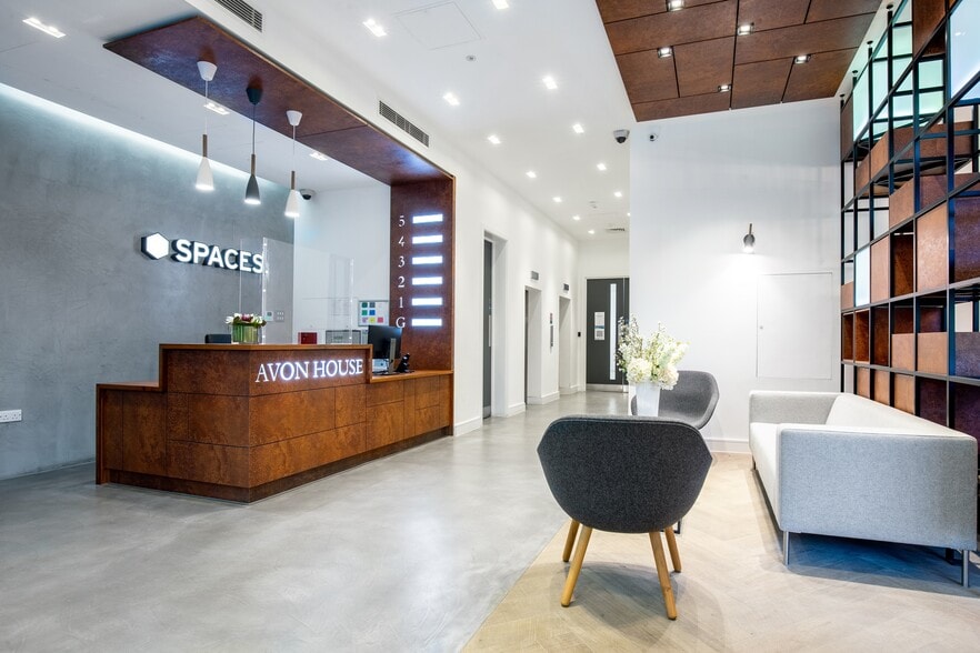 Avonmore Rd, London to rent - Interior Photo - Image 2 of 10