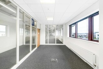 Eco Park Rd, Ludlow to rent Interior Photo- Image 2 of 9