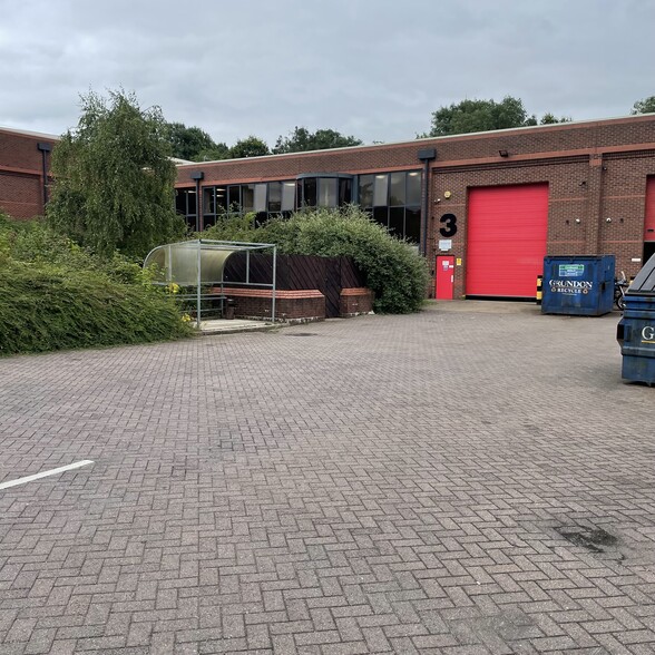 Lombard Way, Banbury to rent - Building Photo - Image 3 of 5