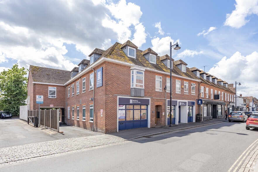 6-14 High St, Thatcham to rent - Primary Photo - Image 1 of 2