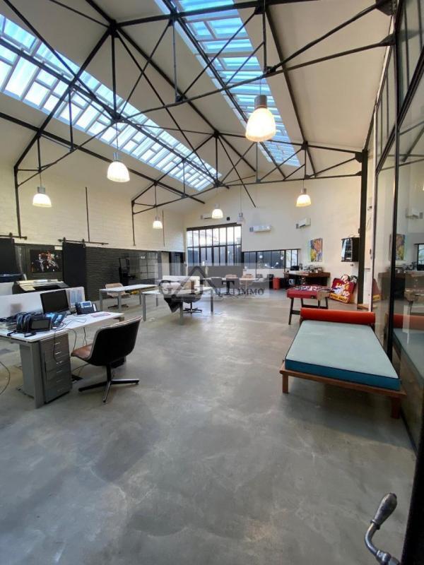 Office in Les Lilas to rent Interior Photo- Image 1 of 15