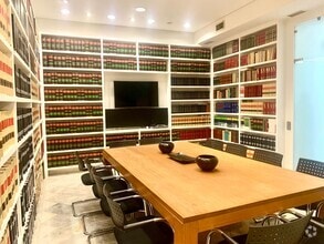 Office in Madrid, Madrid to rent Interior Photo- Image 2 of 25