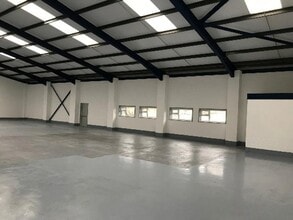 Spotland Rd, Rochdale to rent Interior Photo- Image 2 of 2
