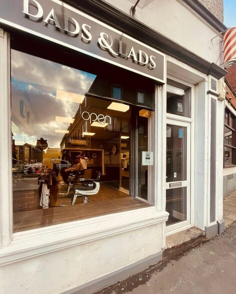 4 Bradwall Rd, Sandbach to rent - Building Photo - Image 2 of 5