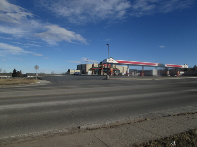 3333 College Drive, Cheyenne, WY for sale - Building Photo - Image 3 of 4