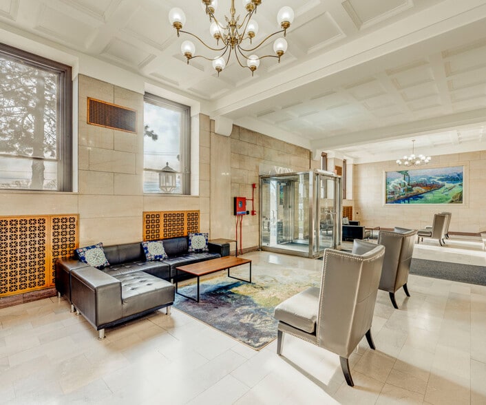 3100 E 45th St, Cleveland, OH to rent - Lobby - Image 3 of 7