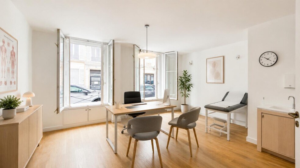 Office in Paris for sale - Building Photo - Image 1 of 6