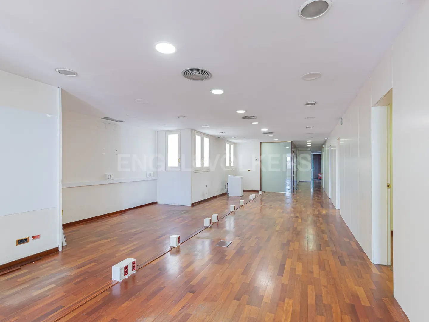 Office in Barcelona, Barcelona to rent Building Photo- Image 1 of 2