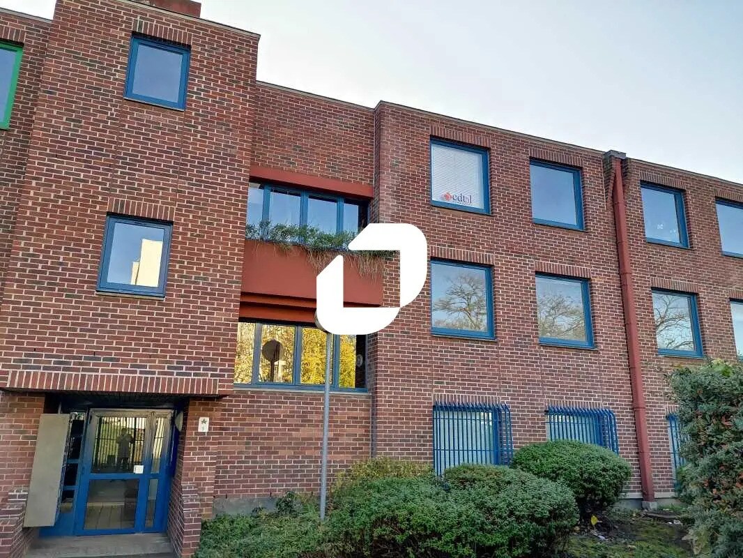 Office in Évry-Courcouronnes to rent Building Photo- Image 1 of 10