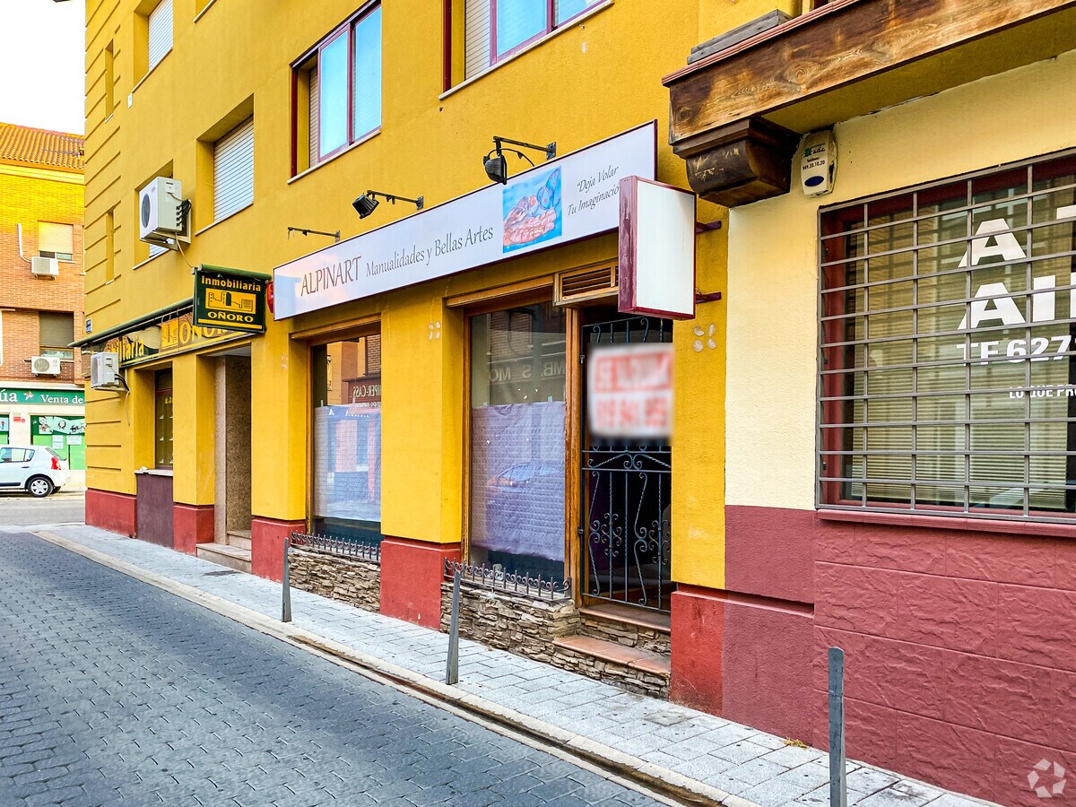 Calle Pajares, Azuqueca de Henares, GUA 19200 - Unit Puerta 12, Esc. C -  - Interior Photo - Image 1 of 2