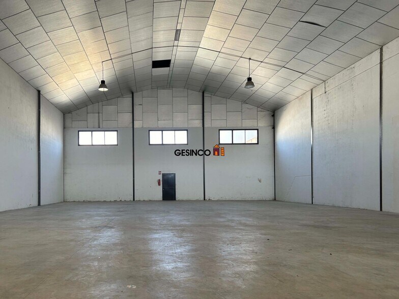 Industrial in Ontinyent, Valencia to rent - Building Photo - Image 2 of 9