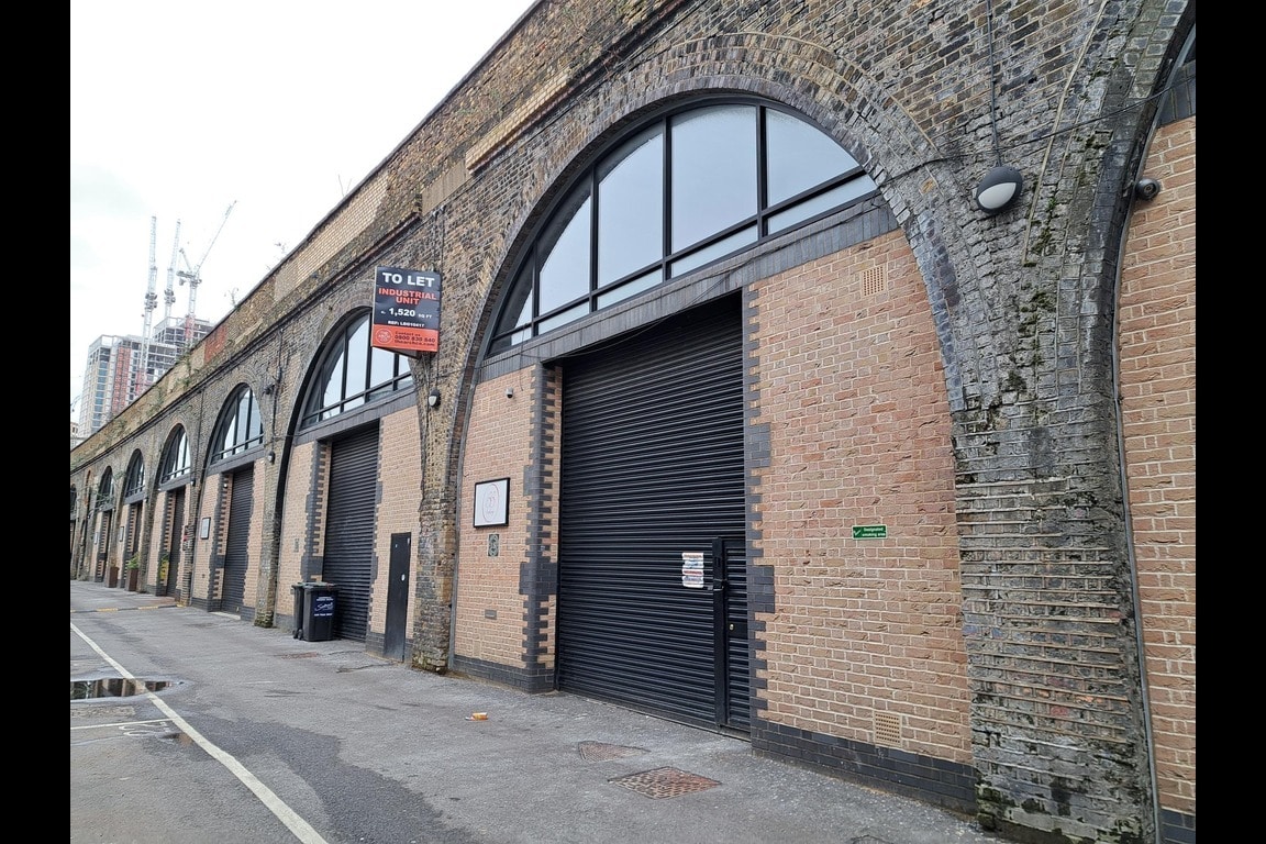 18-23 Almond Rd, London to rent Primary Photo- Image 1 of 2
