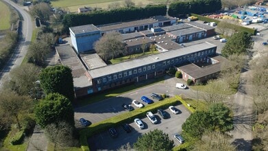 Swynnerton Rd, Stone to rent Building Photo- Image 1 of 15