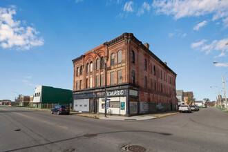 654 William St, Buffalo, NY for sale Primary Photo- Image 1 of 1