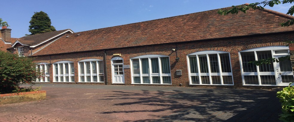 Chesham Rd, Berkhamsted for sale - Primary Photo - Image 1 of 1