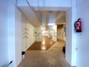 Retail in Barcelona, Barcelona to rent Interior Photo- Image 1 of 12