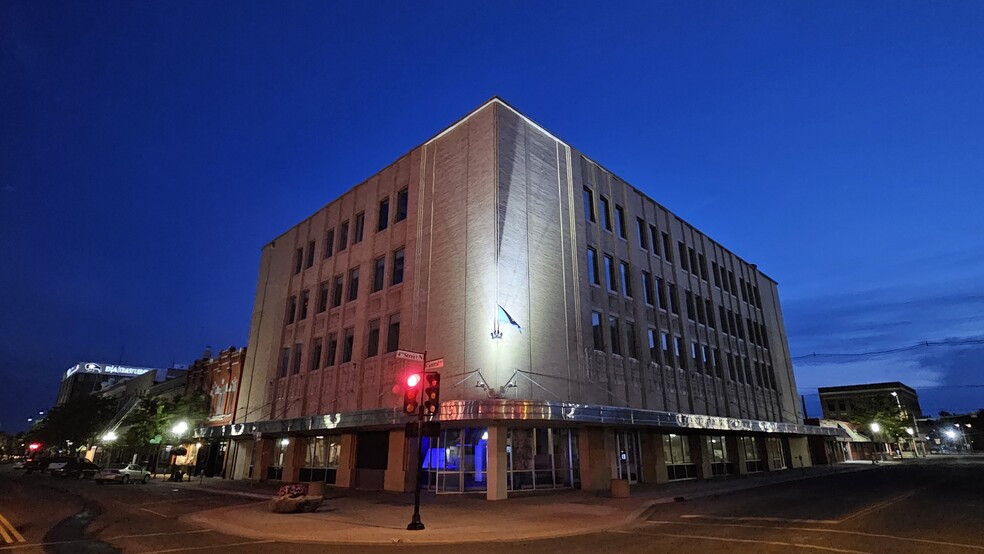 321 Central Ave, Great Falls, MT for rent - Building Photo - Image 1 of 119