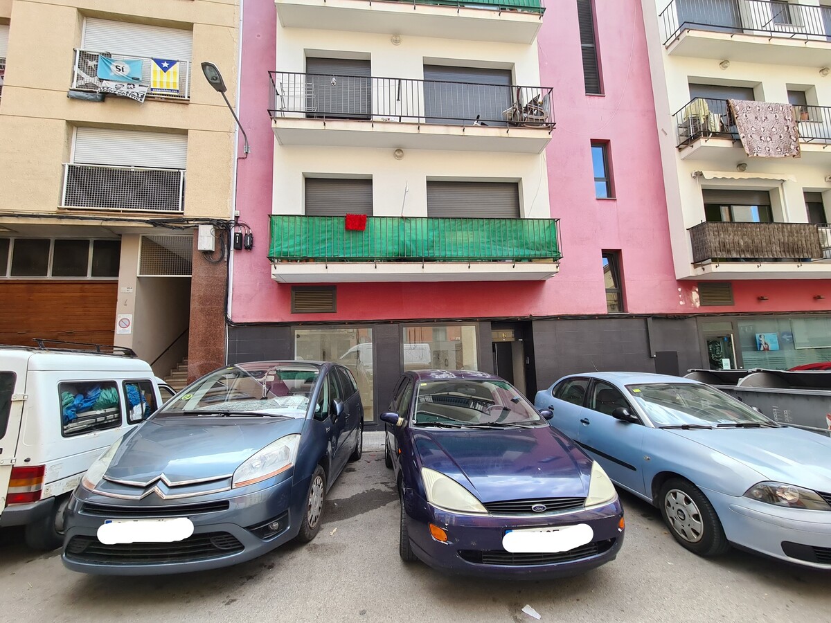 Manresa, BAR 08241 -  -  - Interior Photo - Image 1 of 7