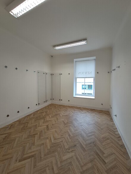 116 Elderslie St, Glasgow to rent - Interior Photo - Image 2 of 4