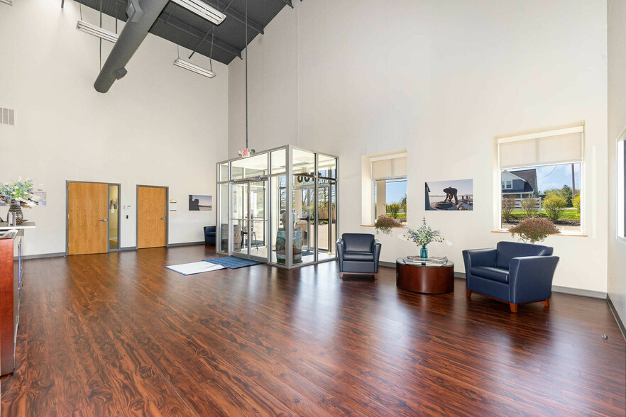 1700 Petersburg Rd, Hebron, KY for sale - Lobby - Image 1 of 1