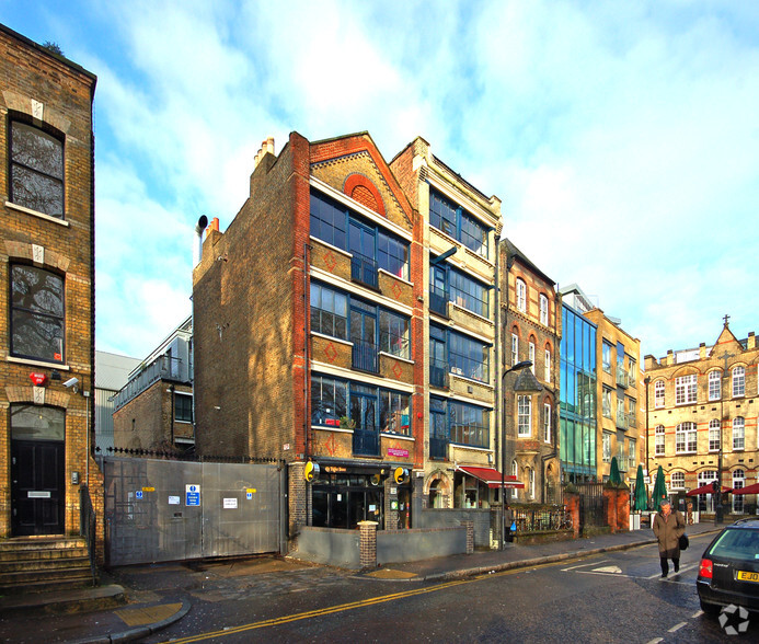 8-9 Hoxton Sq, London for sale - Primary Photo - Image 1 of 1