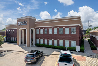 More details for 9330 W Broadway St, Pearland, TX - Office/Retail for Rent