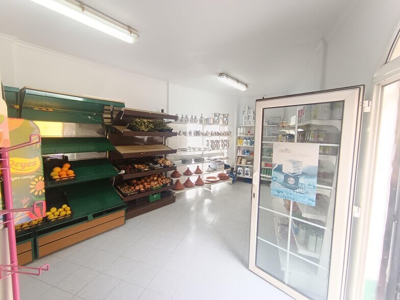 Retail in Molina de Segura, Murcia for sale - Interior Photo - Image 2 of 5