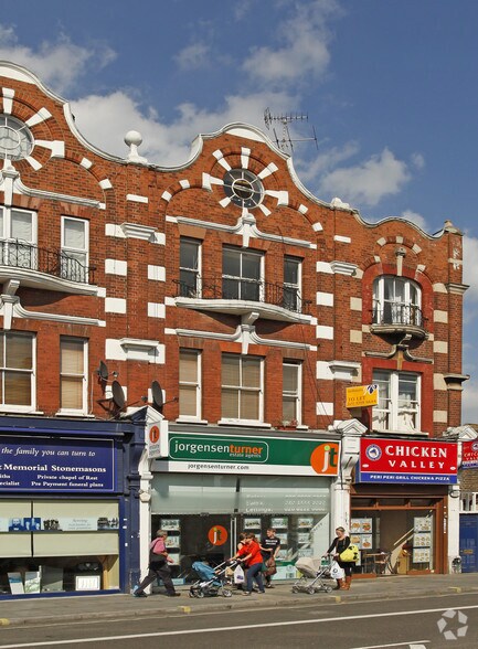 234 Uxbridge Rd, London for sale - Primary Photo - Image 1 of 1