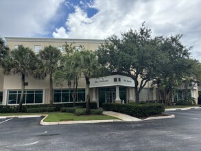 2101-2151 N Commerce Pky, Weston, FL for rent Building Photo- Image 1 of 7