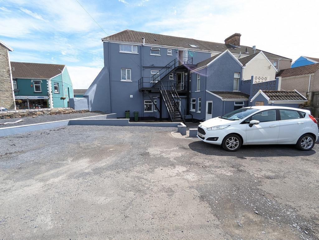 24 Station Rd, Burry Port for sale Building Photo- Image 1 of 1