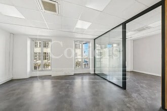 Office in Marseille to rent Interior Photo- Image 2 of 6