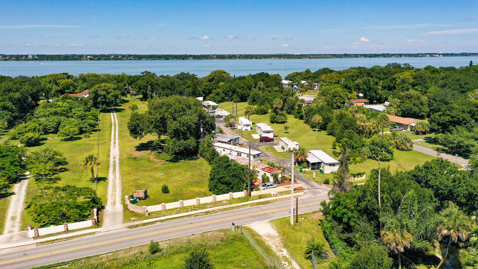 945 N Tropical Trl, Merritt Island, FL for sale - Building Photo - Image 1 of 1