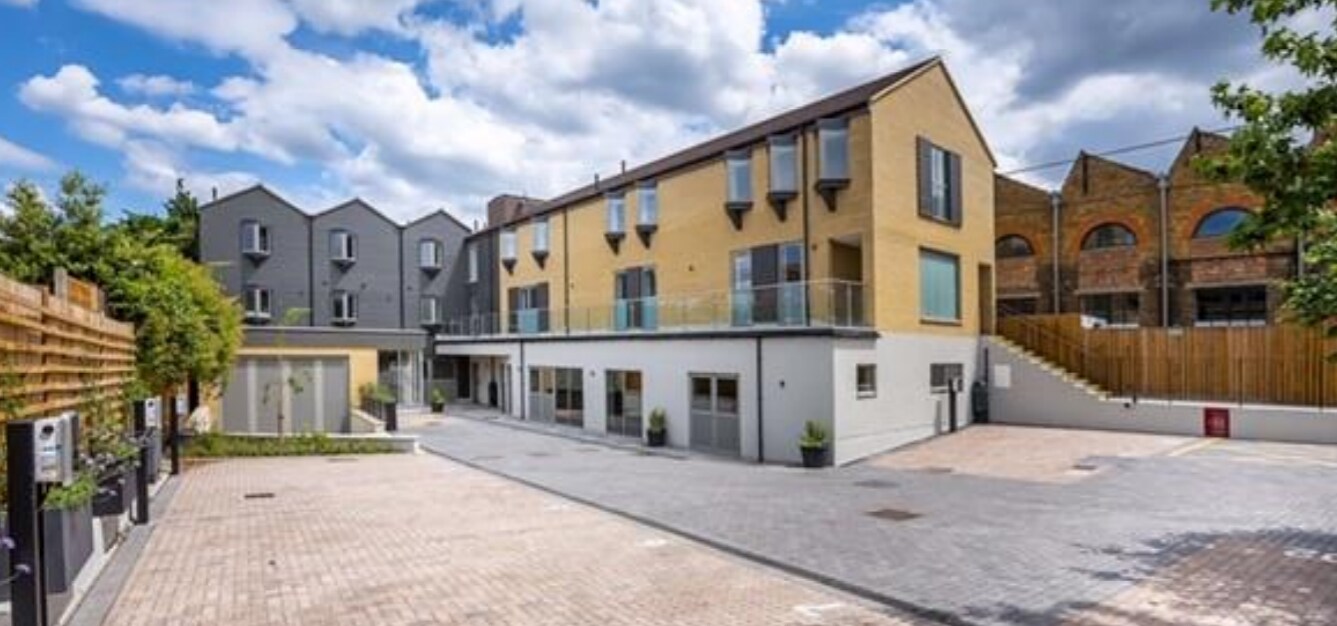 44 Summer Rd, Thames Ditton for sale Building Photo- Image 1 of 1