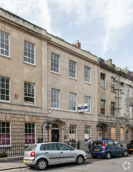 33 Portland Sq, Bristol for rent - Building Photo - Image 3 of 3