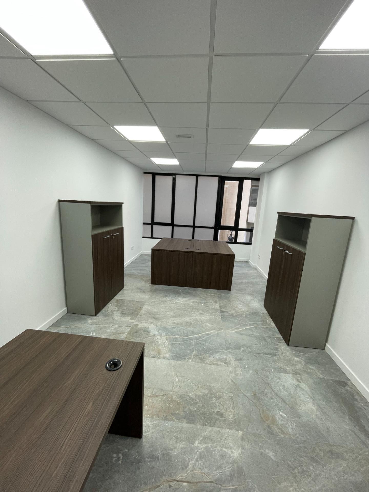 Office in València to rent Building Photo- Image 1 of 15