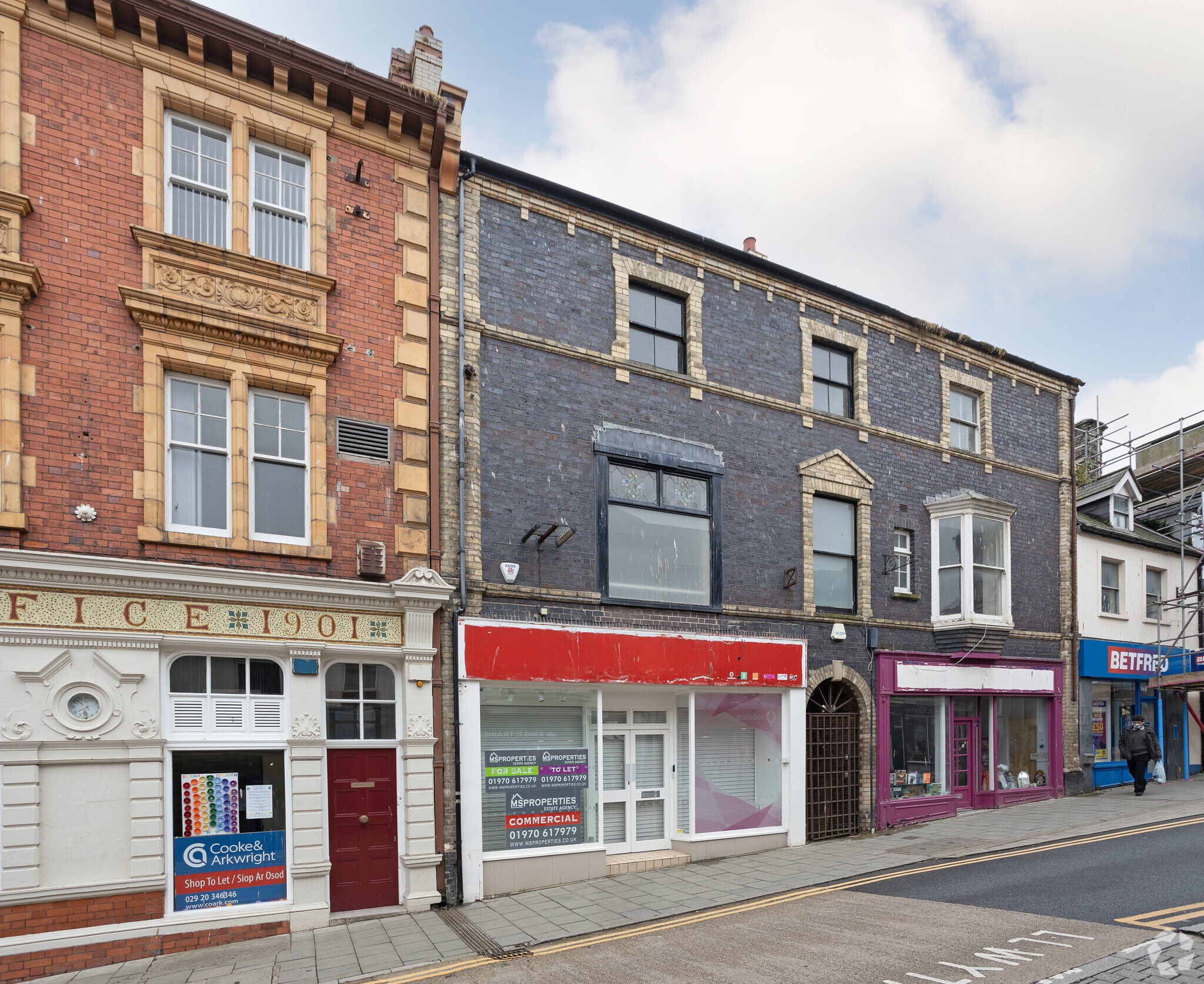 12 Great Darkgate St, Aberystwyth to rent Primary Photo- Image 1 of 3