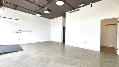 33-35 Brayards Rd, London to rent Interior Photo- Image 2 of 3