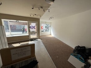 157 Queen St, Withernsea to rent Building Photo- Image 2 of 6