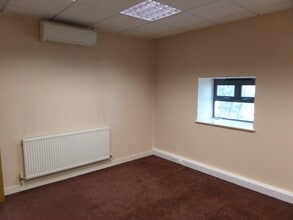Clos Marion, Cardiff to rent Interior Photo- Image 2 of 3