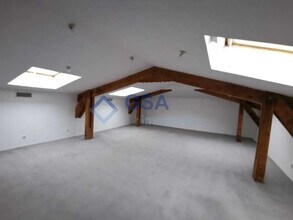 Office in Dammarie-les-Lys for sale Interior Photo- Image 1 of 2